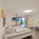 B2 - Urlaubsmagie - Mit Terrasse& Grill Direkt Am Wanderweg Apartment